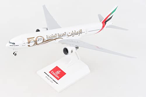 Daron SkyMarks Emirates ER wGear th Anniversary SKR