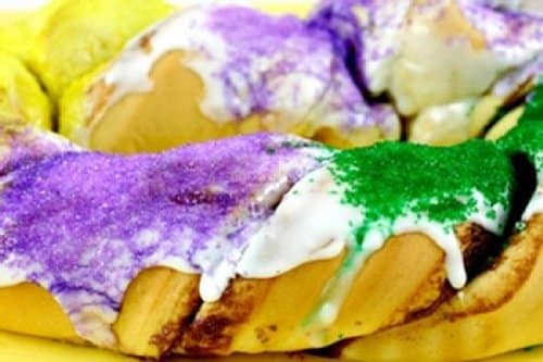 NolaCajun Gourmet Filled King Cake (Flavors) (Cream Cheese)